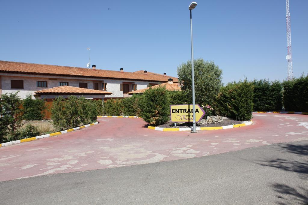 Motel Venus Valladolid Villanubla ภายนอก รูปภาพ