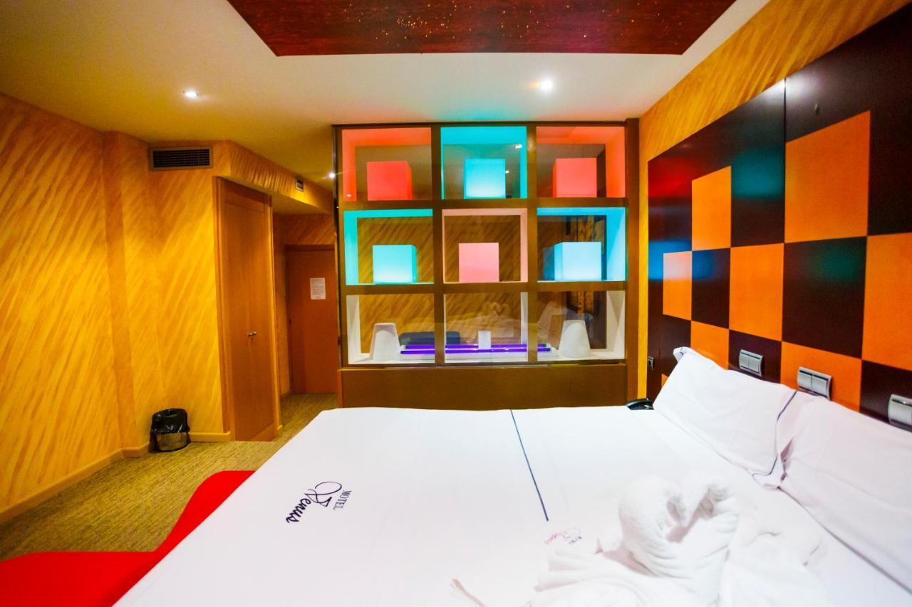 Motel Venus Valladolid Villanubla ภายนอก รูปภาพ