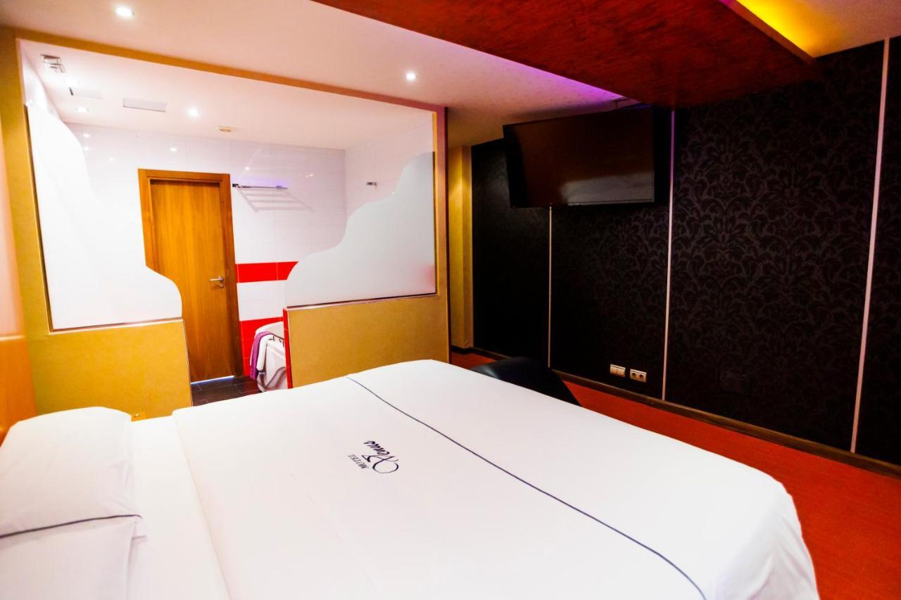 Motel Venus Valladolid Villanubla ภายนอก รูปภาพ