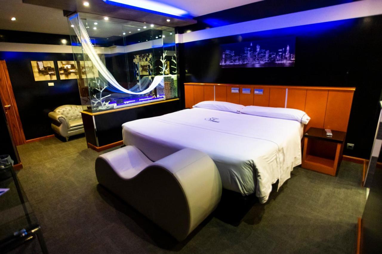 Motel Venus Valladolid Villanubla ภายนอก รูปภาพ