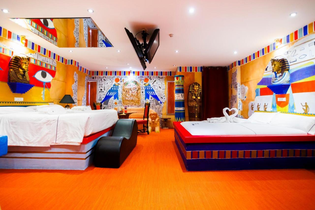 Motel Venus Valladolid Villanubla ภายนอก รูปภาพ