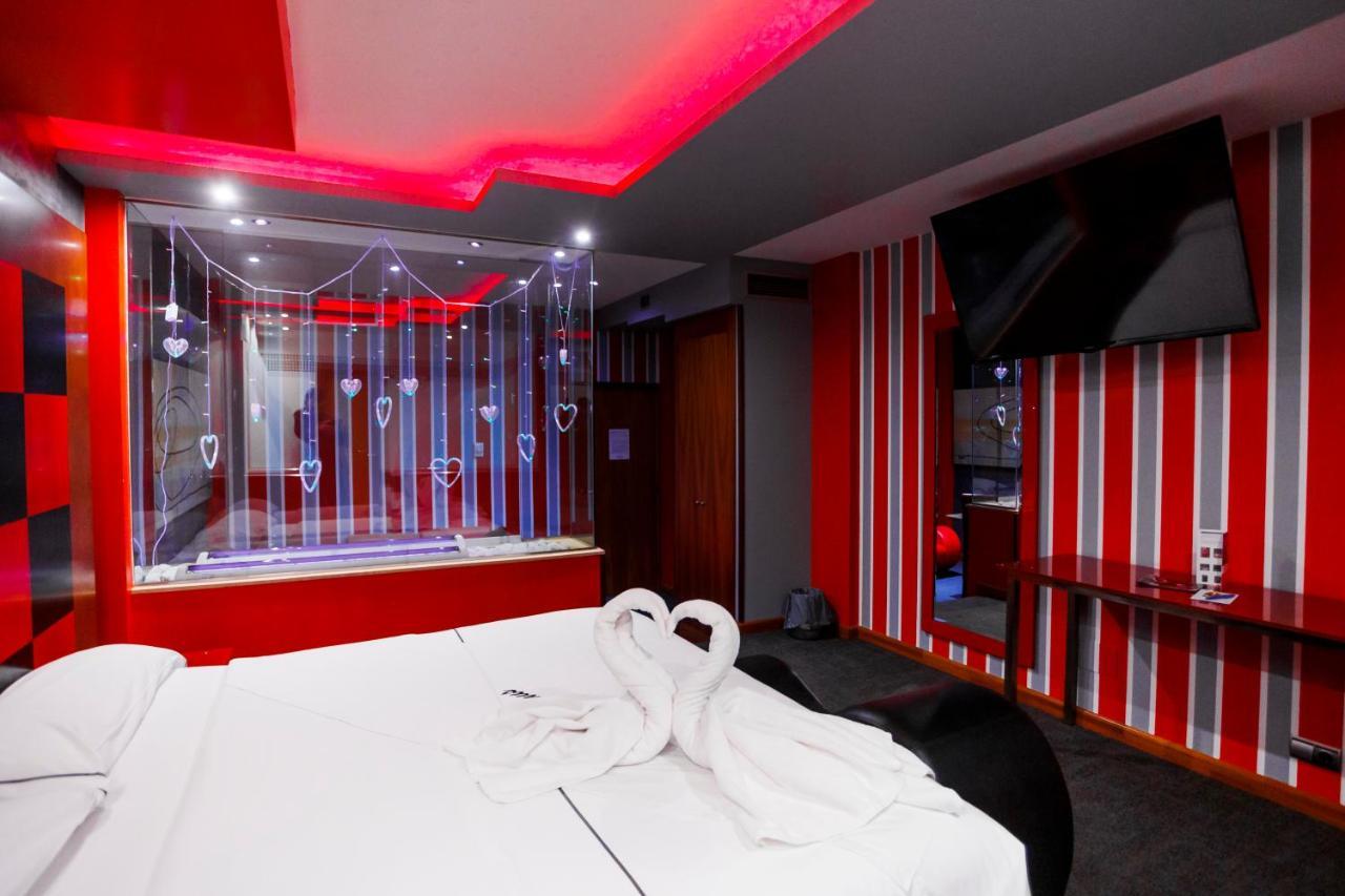 Motel Venus Valladolid Villanubla ภายนอก รูปภาพ